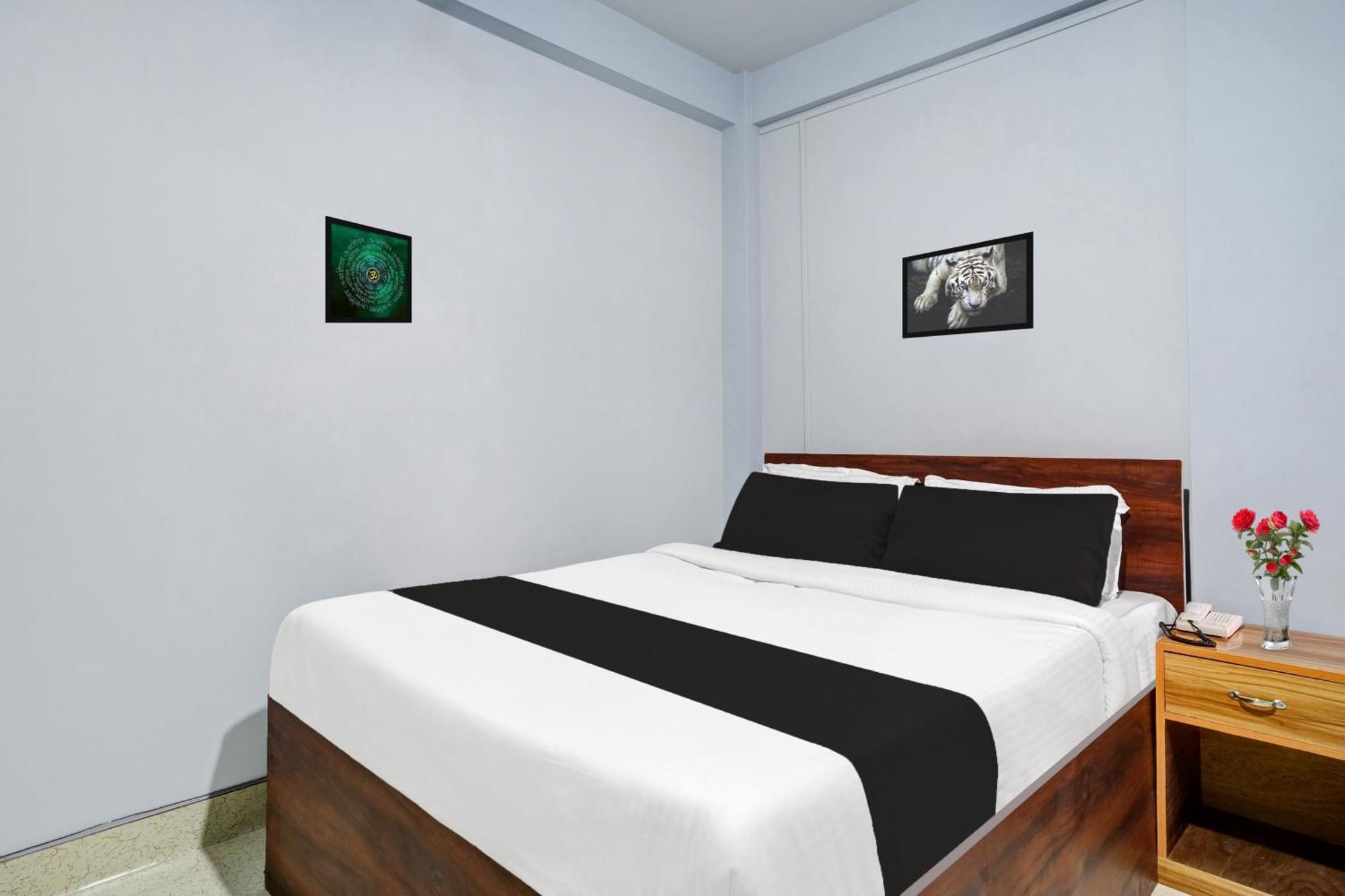 Super Hotel O Lapalang Shillong Exteriör bild
